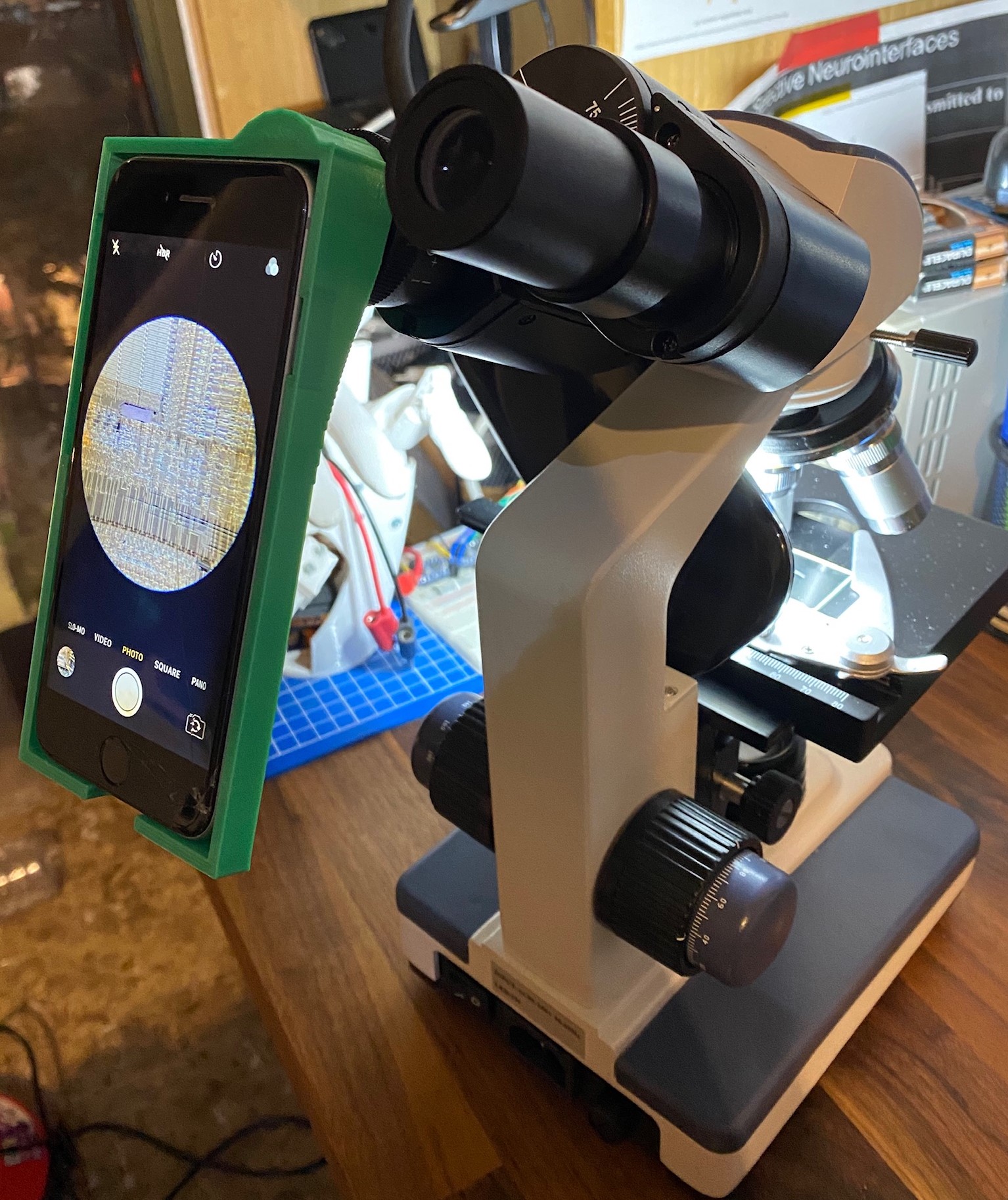 iPhone-microscope adapter in action