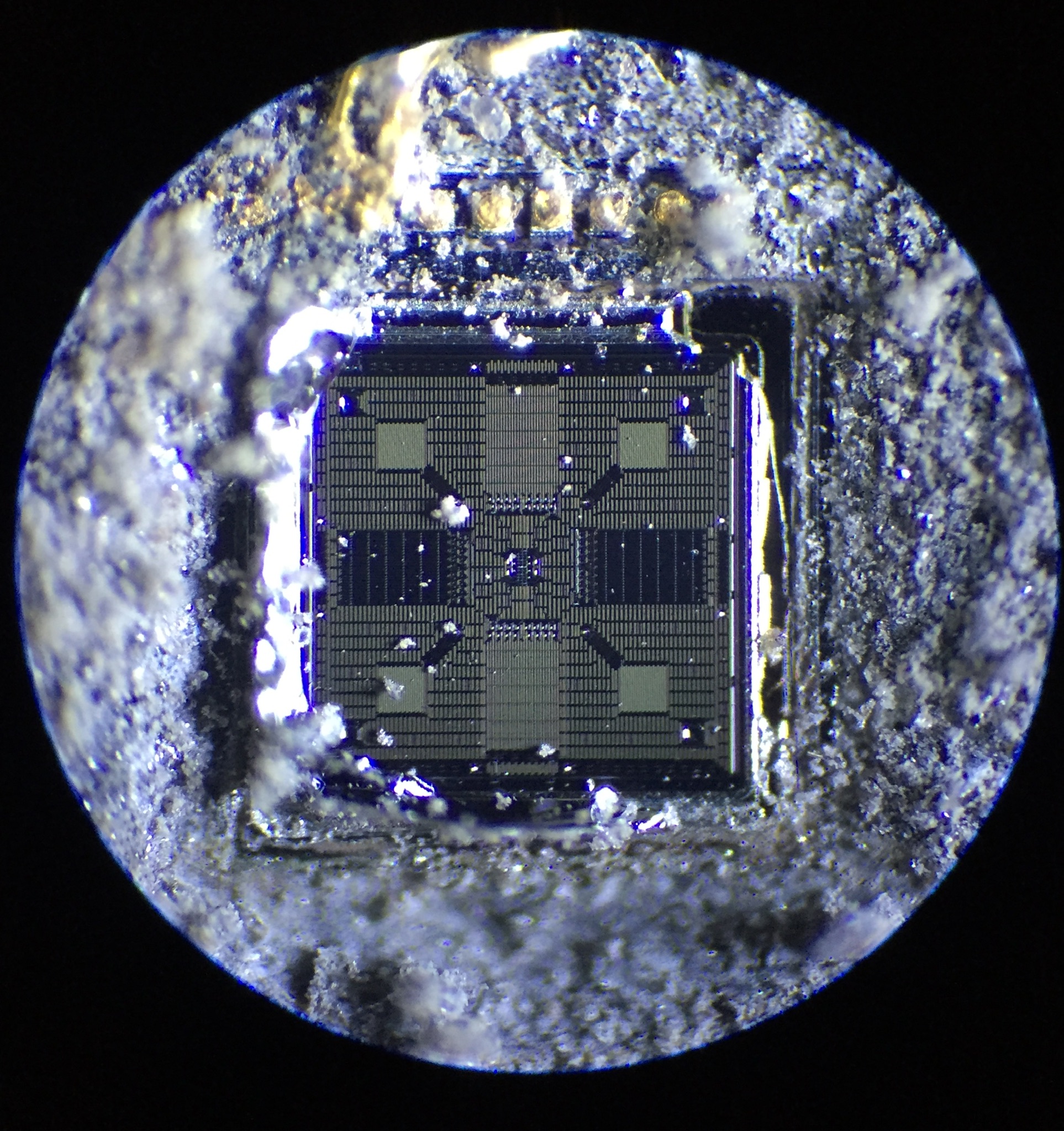 Micro: ADXL345 accelerometer, intact MEMS, damaged bonds